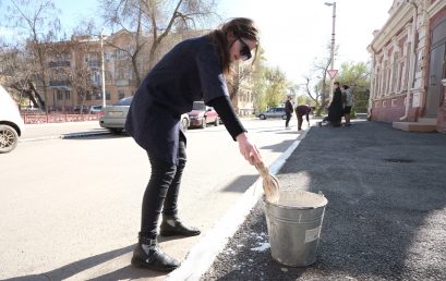 Студенты Астраханского ГМУ приняли участие в общегородском субботнике